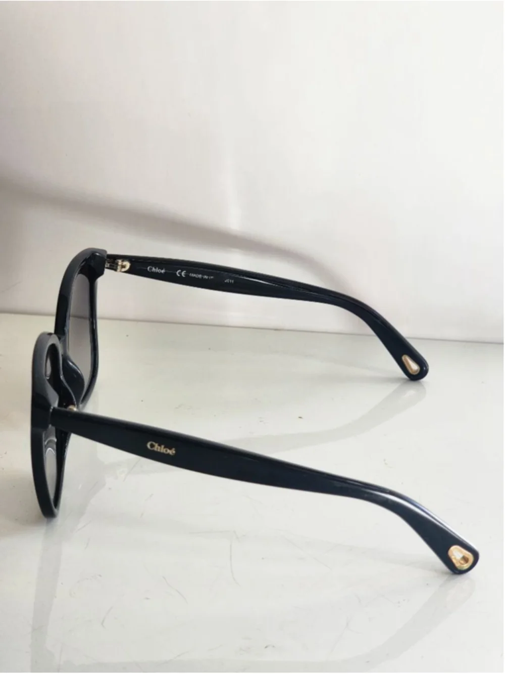 Chloé Black Square Oversized CE766S Sunglasses with Gold‎ Accents 56 mm #26